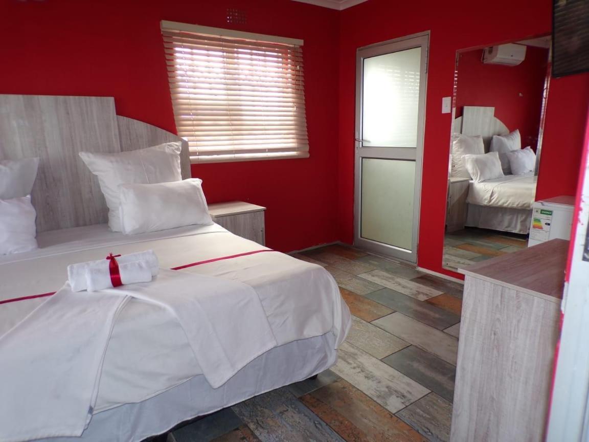Khaya B&B Litha Park Cape Town Bagian luar foto