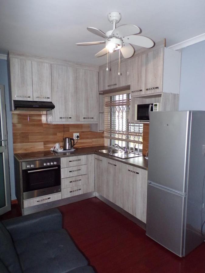 Khaya B&B Litha Park Cape Town Bagian luar foto